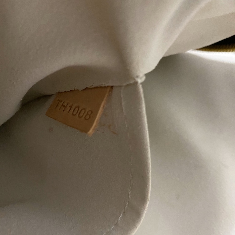 Authentic pre-loved Louis Vuitton - Picture 11 of 15